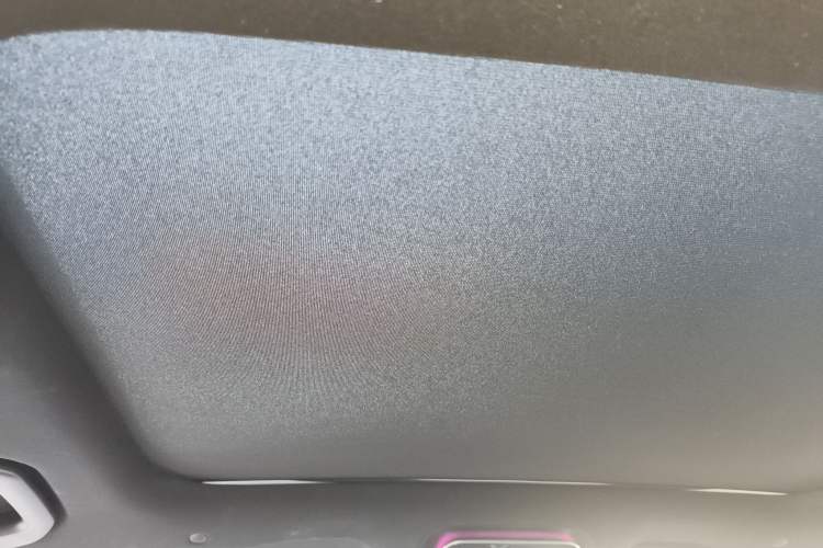 Used Mercedes-Benz E-Class New Energy 2024 E 350 e L Plug-in Hybrid Sedan Headliner
