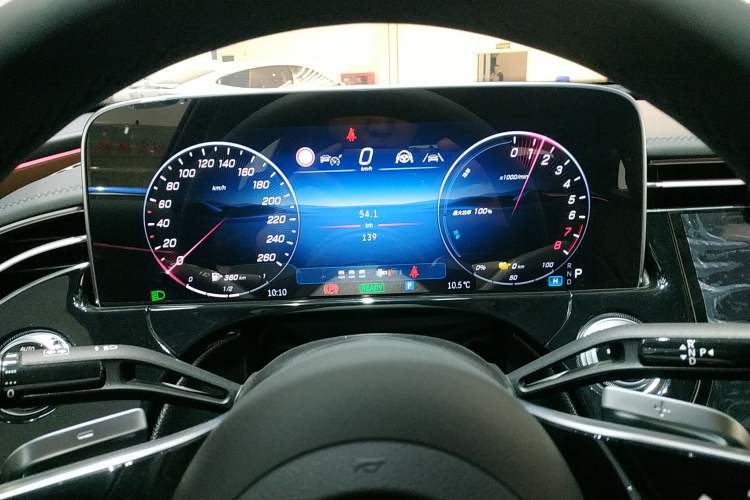 Used Mercedes-Benz E-Class New Energy 2024 E 350 e L Plug-in Hybrid Sedan Instrument Cluster