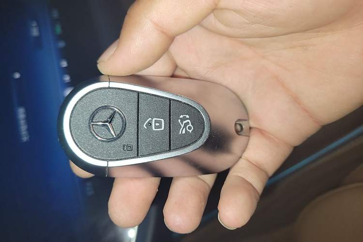 Used Mercedes-Benz E-Class New Energy 2024 E 350 e L Plug-in Hybrid Sedan Interior 1