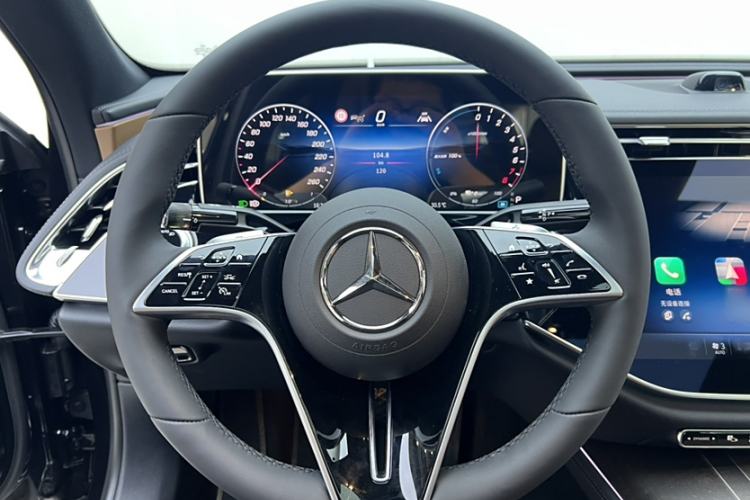 Used Mercedes-Benz E-Class New Energy 2024 E 350 e L Plug-in Hybrid Sedan Interior 1