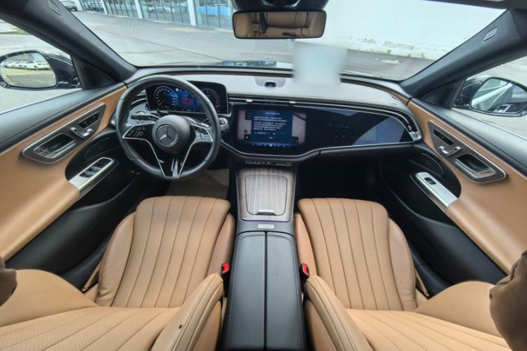 Used Mercedes-Benz E-Class New Energy 2024 E 350 e L Plug-in Hybrid Sedan Interior 1