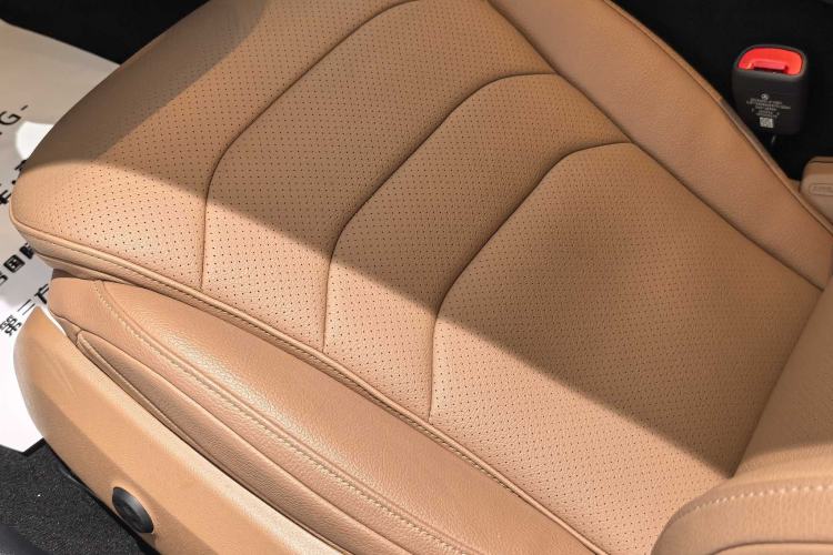 Used Mercedes-Benz E-Class New Energy 2024 E 350 e L Plug-in Hybrid Sports Sedan Interior 10