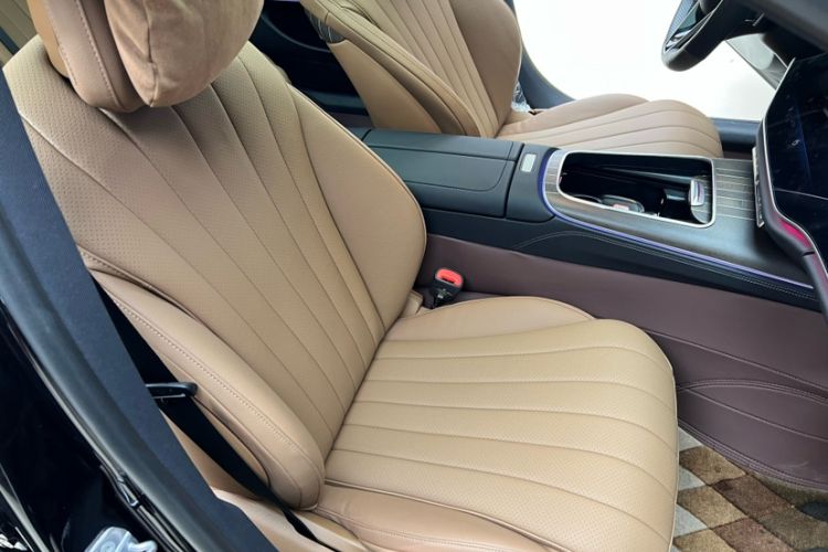 Used Mercedes-Benz E-Class New Energy 2024 E 350 e L Plug-in Hybrid Sedan Interior 11
