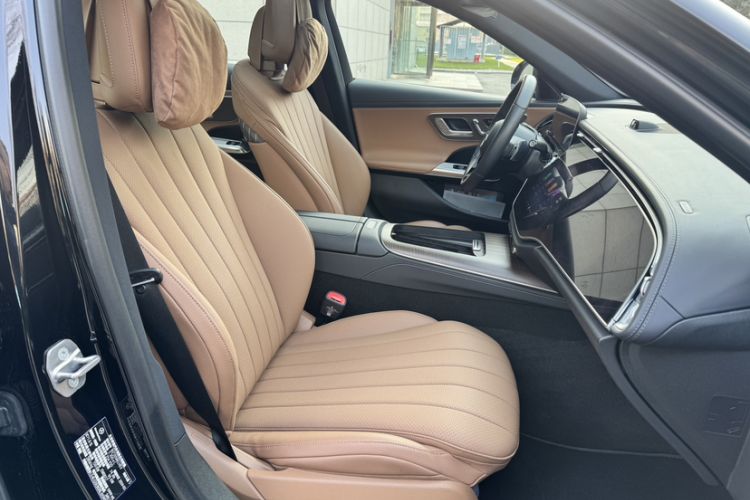 Used Mercedes-Benz E-Class New Energy 2024 E 350 e L Plug-in Hybrid Sedan Interior 11