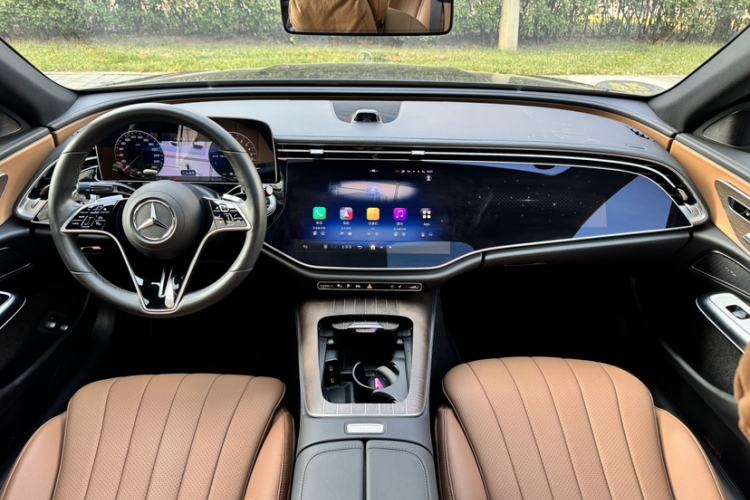 Used Mercedes-Benz E-Class New Energy 2024 E 350 e L Plug-in Hybrid Sedan Interior 2