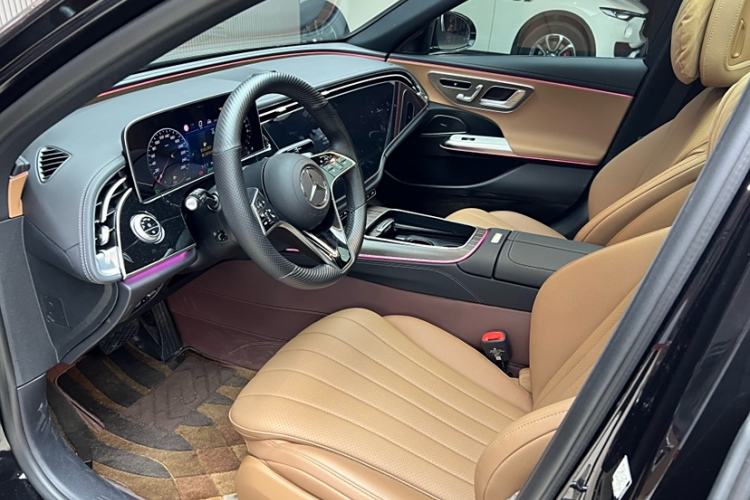 Used Mercedes-Benz E-Class New Energy 2024 E 350 e L Plug-in Hybrid Sedan Interior 6