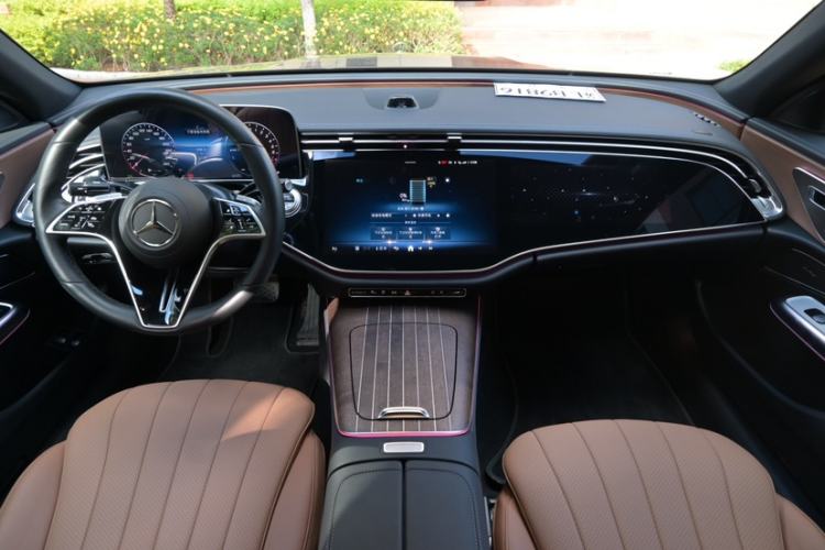 Used Mercedes-Benz E-Class New Energy 2024 E 350 e L Plug-in Hybrid Sedan Interior 8