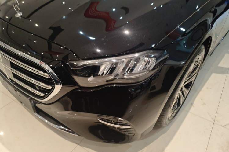 Used Mercedes-Benz E-Class New Energy 2024 E 350 e L Plug-in Hybrid Sedan Left Front Headlight