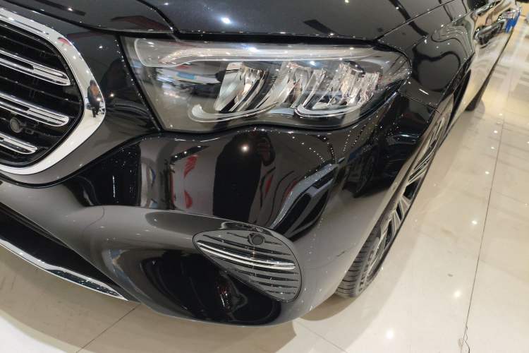 Used Mercedes-Benz E-Class New Energy 2024 E 350 e L Plug-in Hybrid Sedan Left Front Headlight