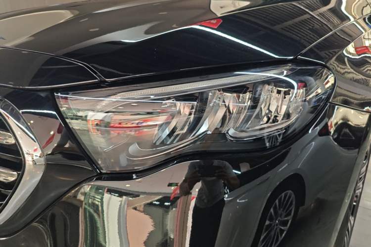 Used Mercedes-Benz E-Class New Energy 2024 E 350 e L Plug-in Hybrid Sedan Left Front Headlight