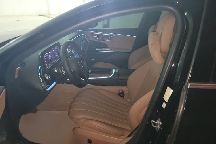 Used Mercedes-Benz E-Class New Energy 2024 E 350 e L Plug-in Hybrid Sedan Left Front Seat