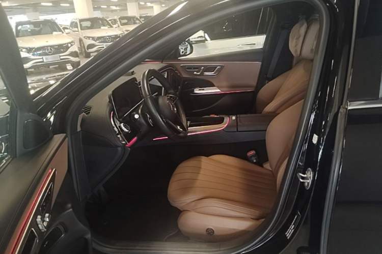 Used Mercedes-Benz E-Class New Energy 2024 E 350 e L Plug-in Hybrid Sedan Left Front Seat