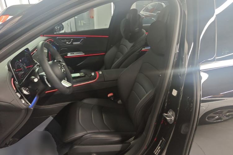 Used Mercedes-Benz E-Class New Energy 2024 E 350 e L Plug-in Hybrid Sports Sedan Left Front Seat