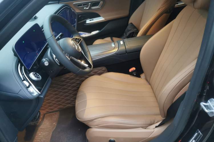 Used Mercedes-Benz E-Class New Energy 2024 E 350 e L Plug-in Hybrid Sedan Left Front Seat