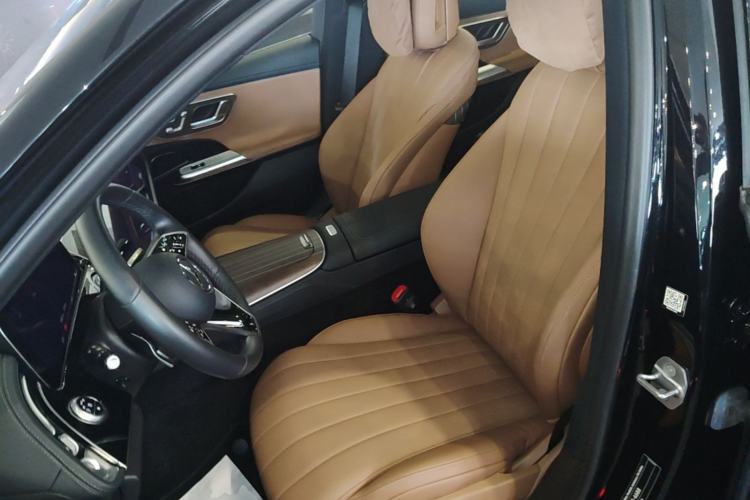 Used Mercedes-Benz E-Class New Energy 2024 E 350 e L Plug-in Hybrid Sedan Left Front Seat