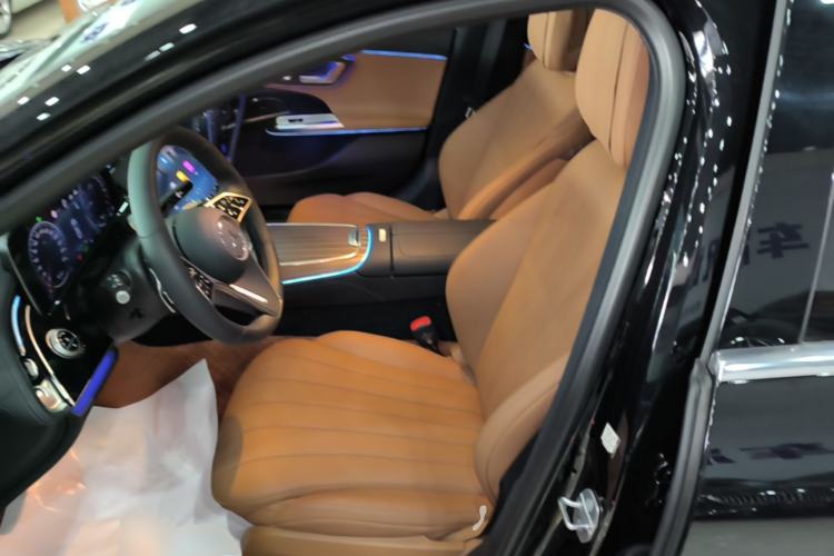 Used Mercedes-Benz E-Class New Energy 2024 E 350 e L Plug-in Hybrid Sedan Left Front Seat