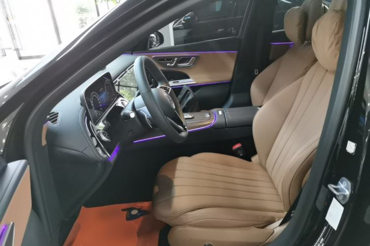 Used Mercedes-Benz E-Class New Energy 2024 E 350 e L Plug-in Hybrid Sedan Left Front Seat