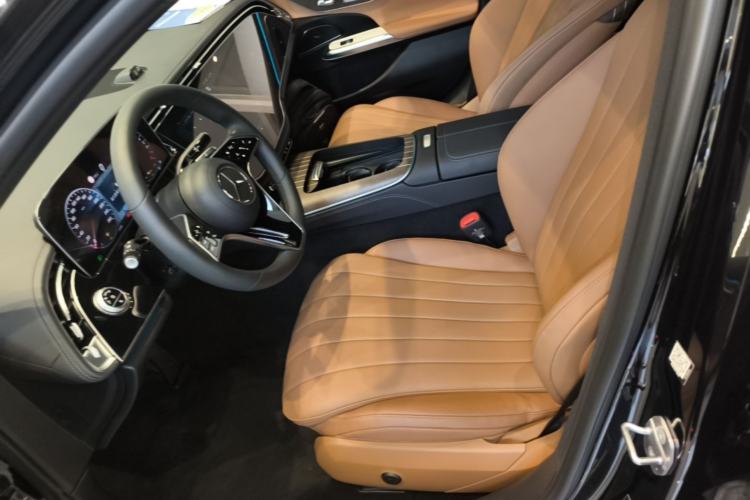 Used Mercedes-Benz E-Class New Energy 2024 E 350 e L Plug-in Hybrid Sedan Left Front Seat
