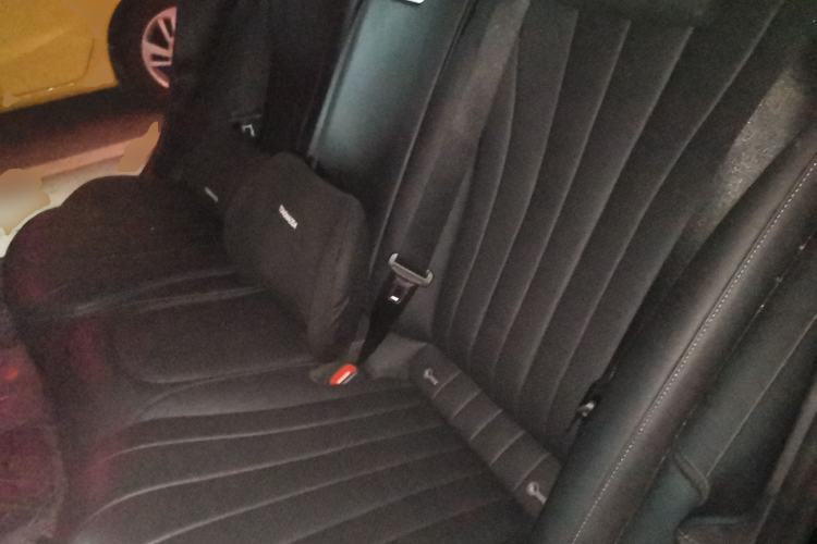 Used Mercedes-Benz E-Class New Energy 2024 E 350 e L Plug-in Hybrid Sedan Left Rear Seat