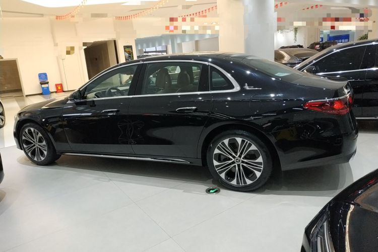 Used Mercedes-Benz E-Class New Energy 2024 E 350 e L Plug-in Hybrid Sedan Left Side