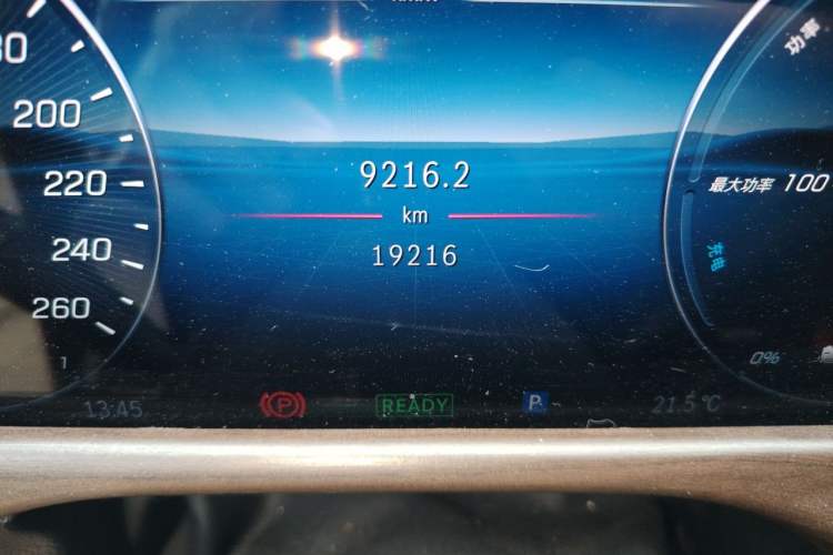 Used Mercedes-Benz E-Class New Energy 2024 E 350 e L Plug-in Hybrid Sedan Odometer Close Up