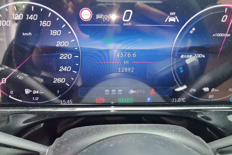 Used Mercedes-Benz E-Class New Energy 2024 E 350 e L Plug-in Hybrid Sedan Odometer Close Up