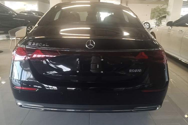 Used Mercedes-Benz E-Class New Energy 2024 E 350 e L Plug-in Hybrid Sedan Rear