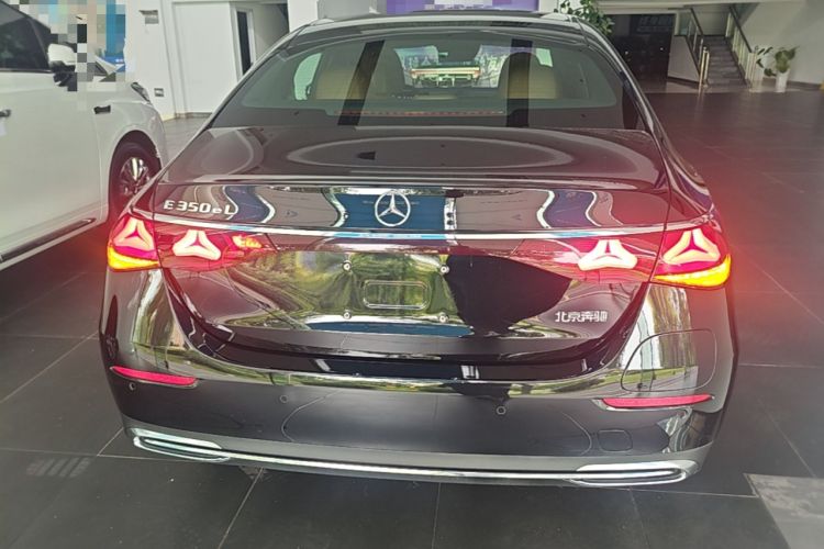 Used Mercedes-Benz E-Class New Energy 2024 E 350 e L Plug-in Hybrid Sedan Rear