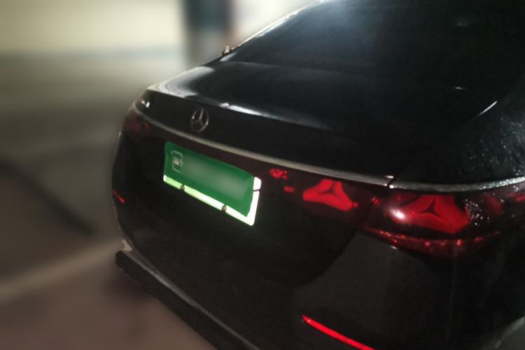 Used Mercedes-Benz E-Class New Energy 2024 E 350 e L Plug-in Hybrid Sedan Rear
