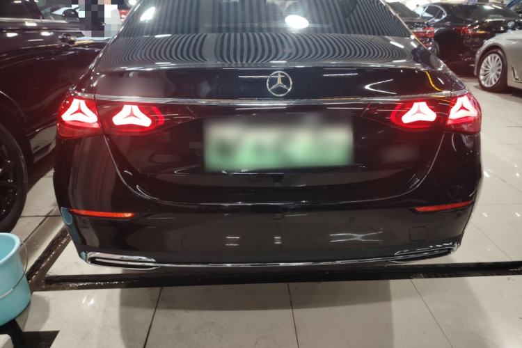 Used Mercedes-Benz E-Class New Energy 2024 E 350 e L Plug-in Hybrid Sedan Rear