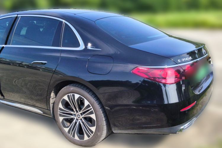 Used Mercedes-Benz E-Class New Energy 2024 E 350 e L Plug-in Hybrid Sedan Rear Left 45 Deg