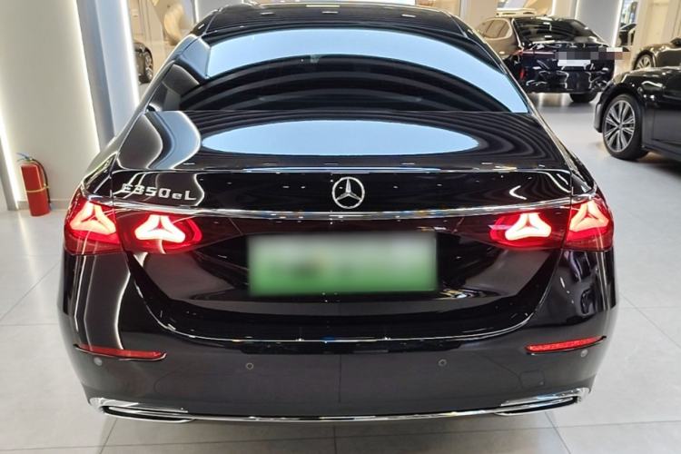 Used Mercedes-Benz E-Class New Energy 2024 E 350 e L Plug-in Hybrid Sedan Rear