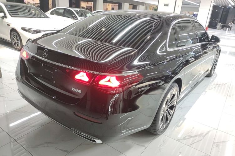 Used Mercedes-Benz E-Class New Energy 2024 E 350 e L Plug-in Hybrid Sedan Rear Right 45 Deg