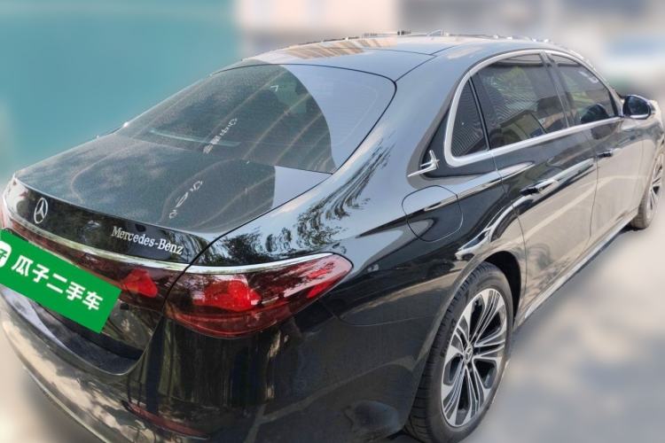 Used Mercedes-Benz E-Class New Energy 2024 E 350 e L Plug-in Hybrid Sedan Rear Right 45 Deg