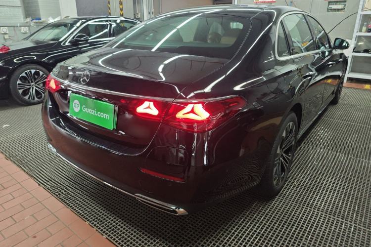 Used Mercedes-Benz E-Class New Energy 2024 E 350 e L Plug-in Hybrid Sedan Rear Right 45 Deg