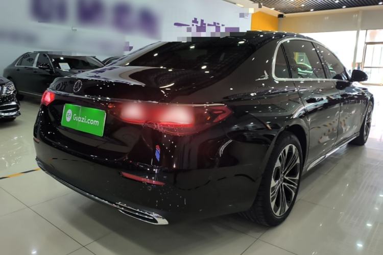 Used Mercedes-Benz E-Class New Energy 2024 E 350 e L Plug-in Hybrid Sedan Rear Right 45 Deg