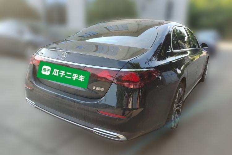 Used Mercedes-Benz E-Class New Energy 2024 E 350 e L Plug-in Hybrid Sedan Rear Right 45 Deg