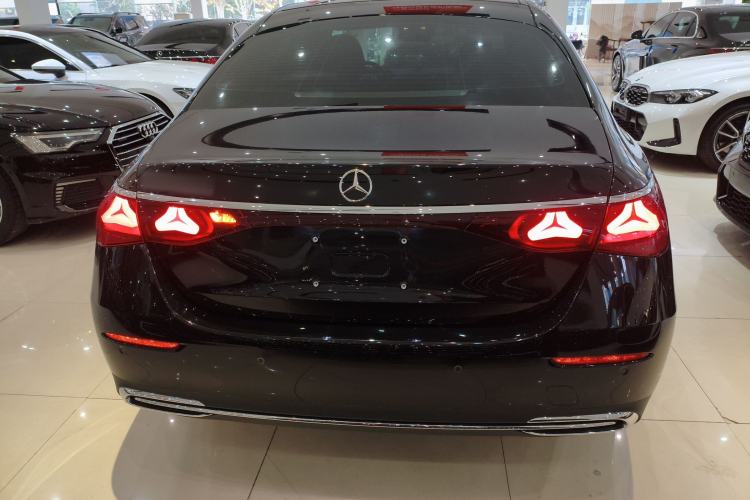 Used Mercedes-Benz E-Class New Energy 2024 E 350 e L Plug-in Hybrid Sedan Rear