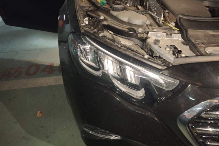 Used Mercedes-Benz E-Class New Energy 2024 E 350 e L Plug-in Hybrid Sedan Right Front Headlight