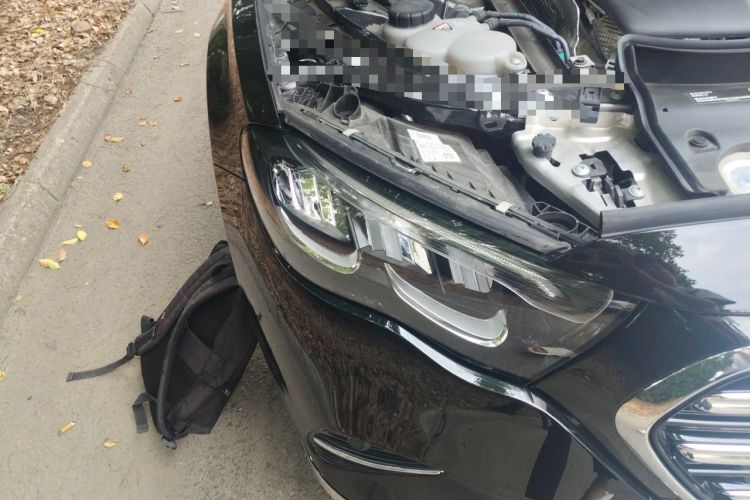 Used Mercedes-Benz E-Class New Energy 2024 E 350 e L Plug-in Hybrid Sedan Right Front Headlight