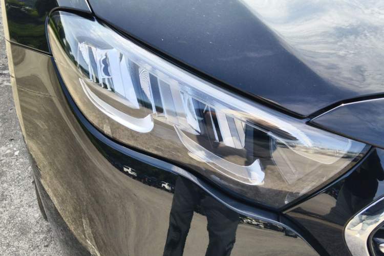 Used Mercedes-Benz E-Class New Energy 2024 E 350 e L Plug-in Hybrid Sedan Right Front Headlight