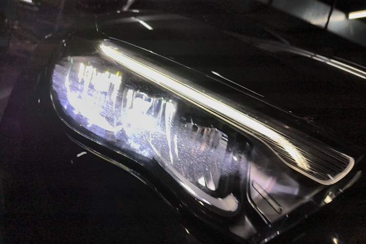 Used Mercedes-Benz E-Class New Energy 2024 E 350 e L Plug-in Hybrid Sedan Right Front Headlight