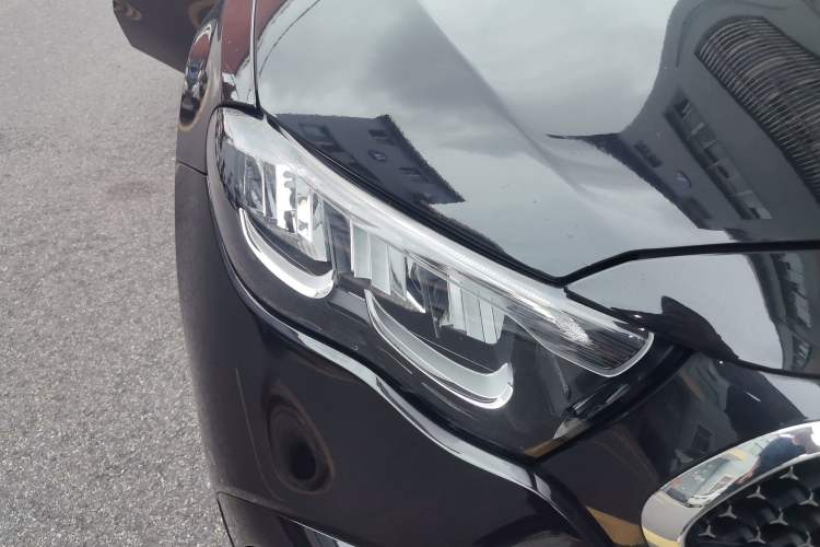 Used Mercedes-Benz E-Class New Energy 2024 E 350 e L Plug-in Hybrid Sedan Right Front Headlight