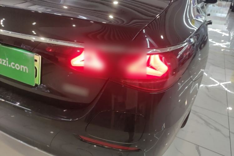 Used Mercedes-Benz E-Class New Energy 2024 E 350 e L Plug-in Hybrid Sedan Right Rear Taillight