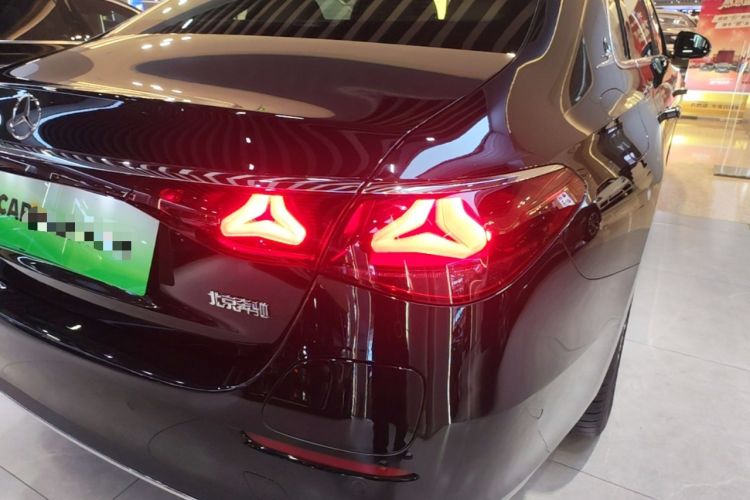 Used Mercedes-Benz E-Class New Energy 2024 E 350 e L Plug-in Hybrid Sedan Right Rear Taillight
