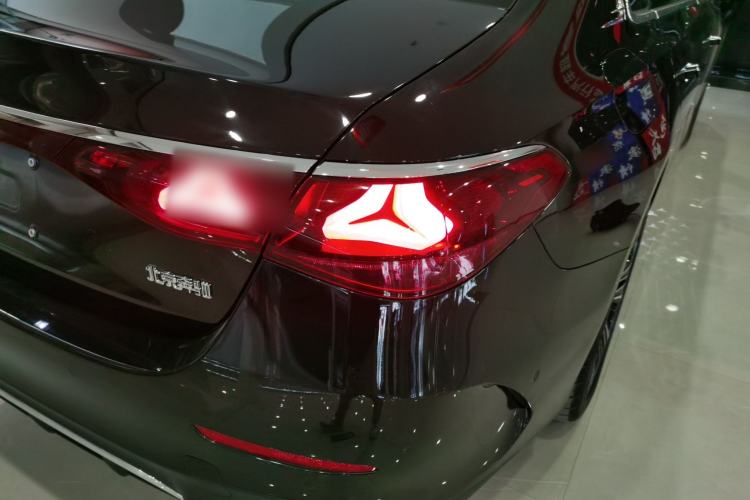 Used Mercedes-Benz E-Class New Energy 2024 E 350 e L Plug-in Hybrid Sports Sedan Right Rear Taillight