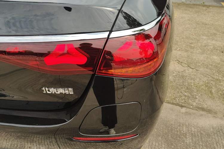 Used Mercedes-Benz E-Class New Energy 2024 E 350 e L Plug-in Hybrid Sedan Right Rear Taillight