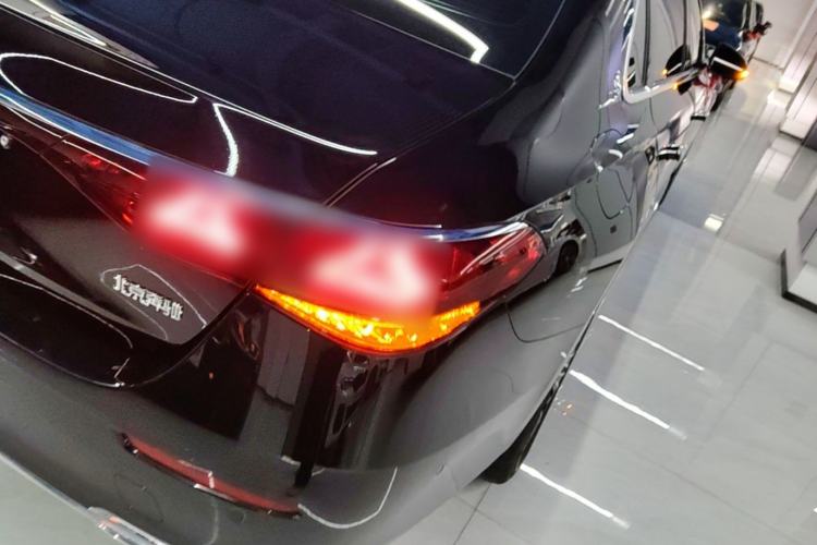 Used Mercedes-Benz E-Class New Energy 2024 E 350 e L Plug-in Hybrid Sedan Right Rear Taillight