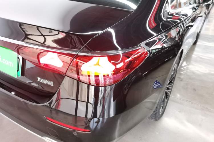 Used Mercedes-Benz E-Class New Energy 2024 E 350 e L Plug-in Hybrid Sedan Right Rear Taillight