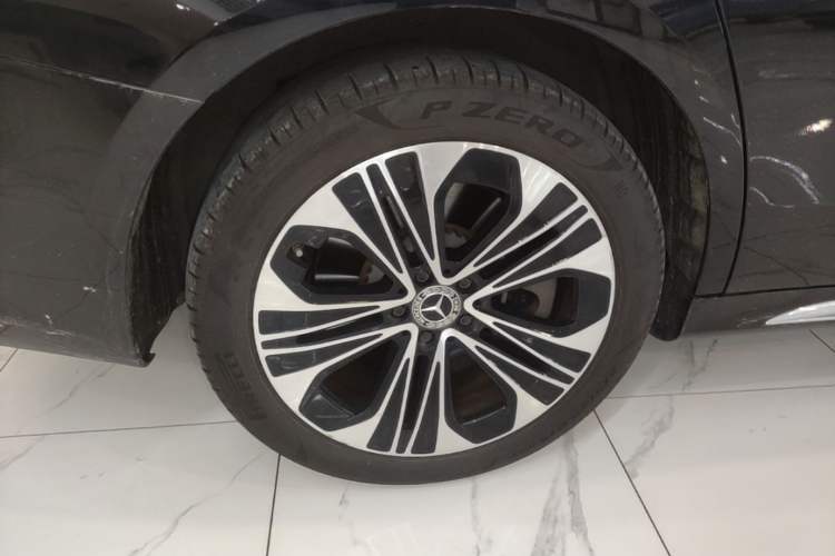 Used Mercedes-Benz E-Class New Energy 2024 E 350 e L Plug-in Hybrid Sedan Right Rear Wheel Hub